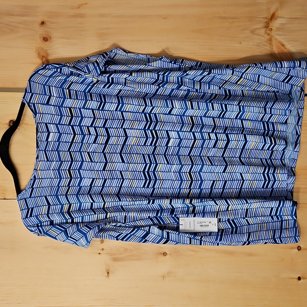 Liz Claiborne 2X Blue Chevron Cap Sleeve Blouse NWT - Picture 2 of 7